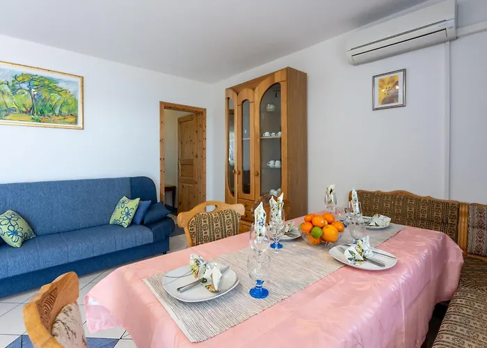 Bozana Apartamento *