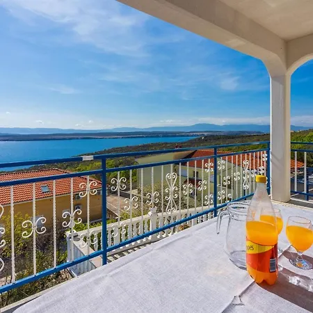 Bozana Apartment *