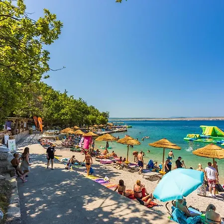 Bozana شقة دْغاماي