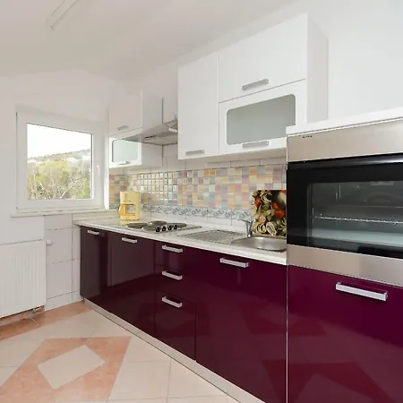 Bozana Apartment *