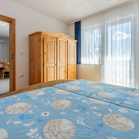 Bozana شقة دْغاماي