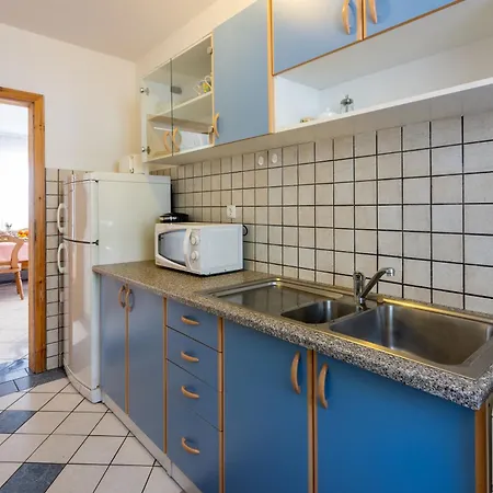 Bozana شقة دْغاماي